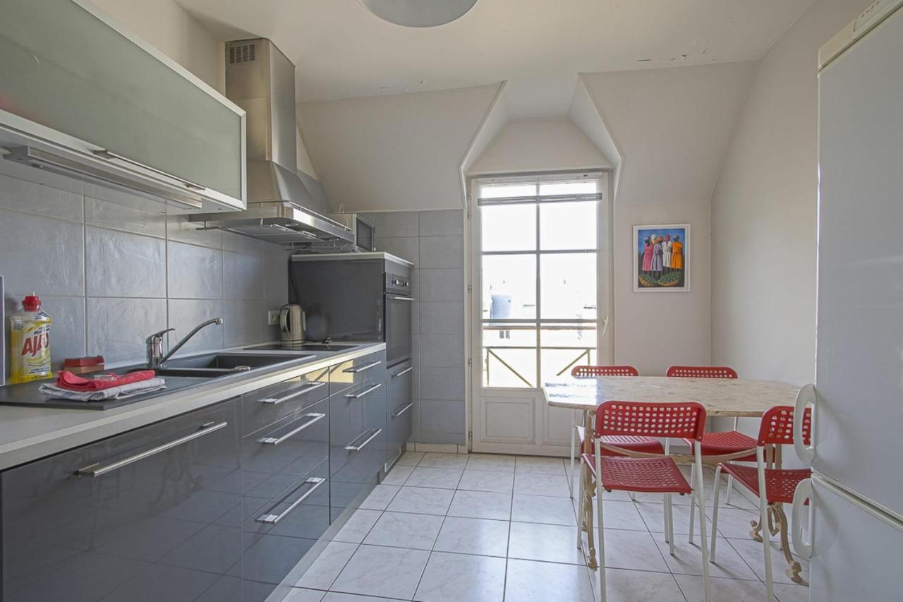 Ike'S Deluxe Apartment In באיו מראה חיצוני תמונה